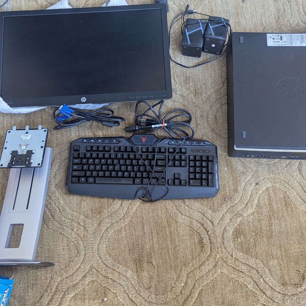 HP Black Desktop Computer Set
